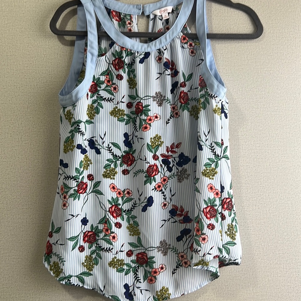 Baby Blue Floral Candie’s Shirt w Cutouts